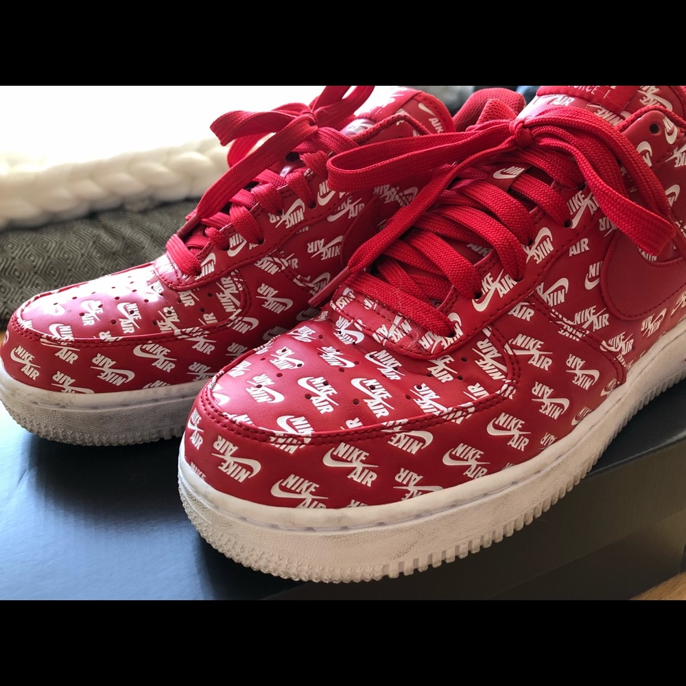 Nike multi print sneaker